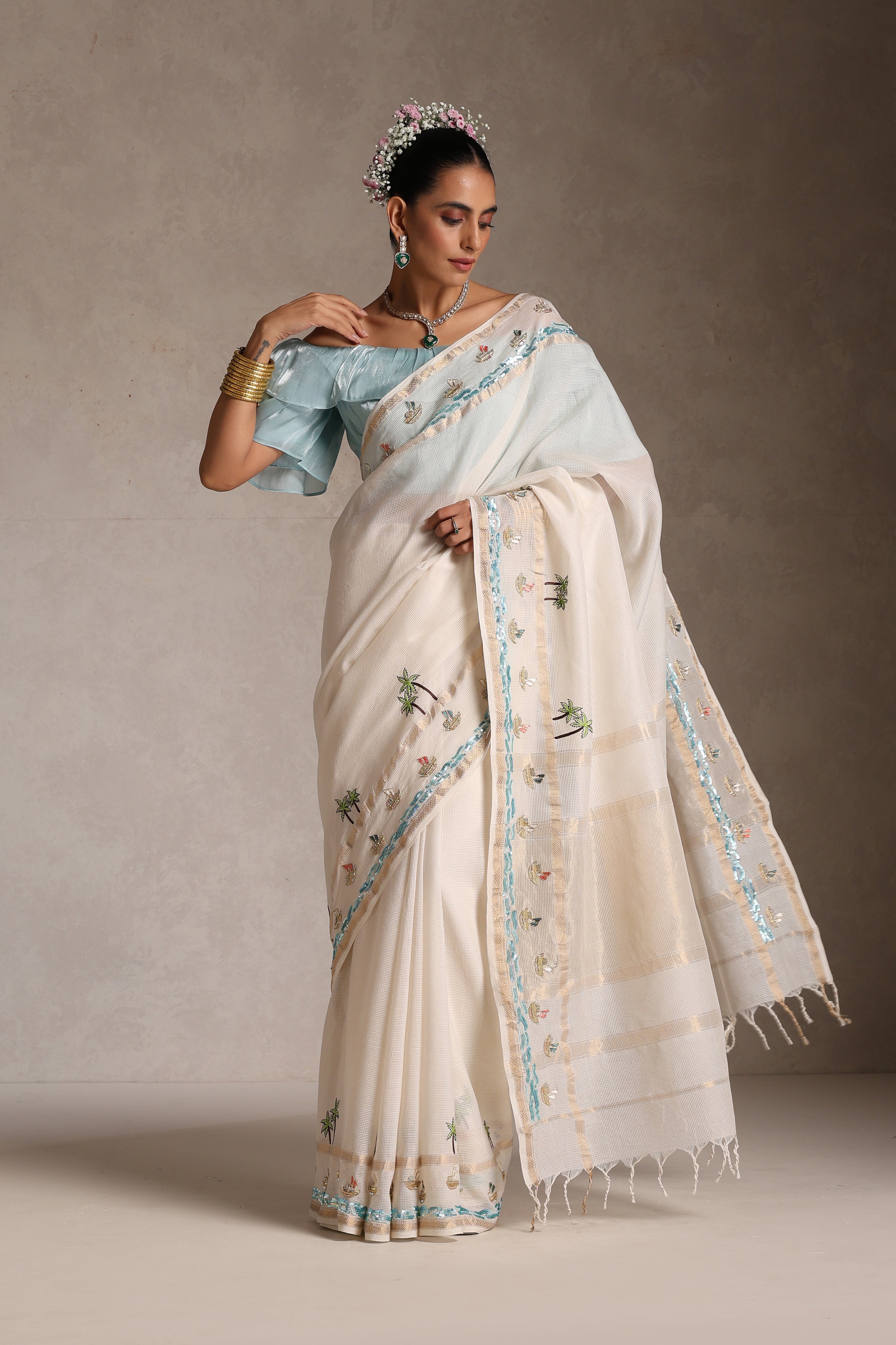 Taraangini” (तरंगिनी) – Meaning: “She who flows in waves.”