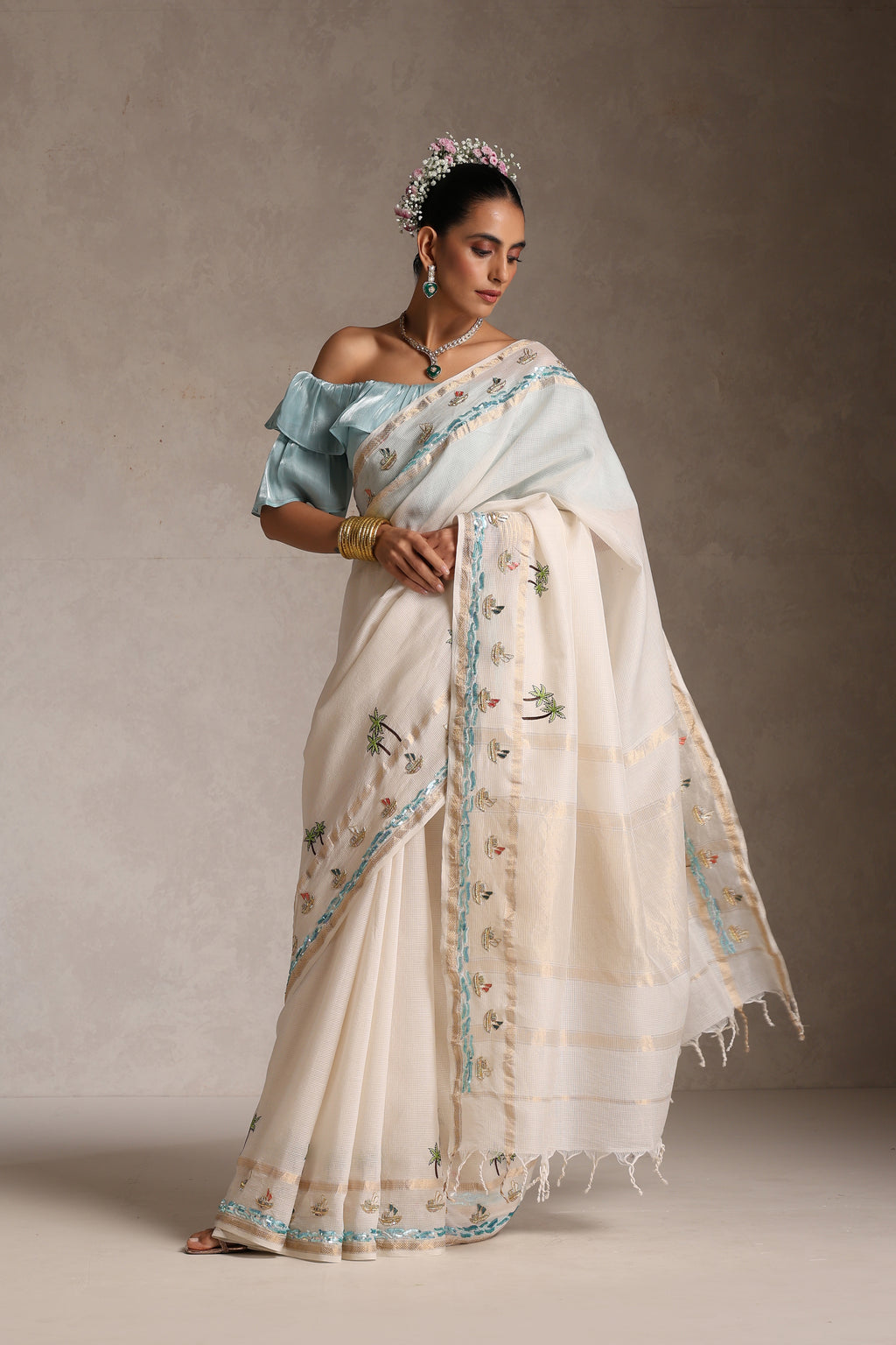 Taraangini” (तरंगिनी) – Meaning: “She who flows in waves.”